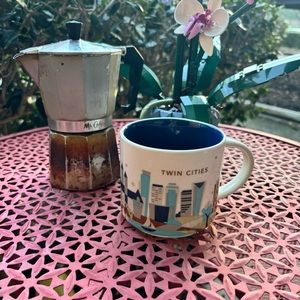 Starbucks You Are Here Twin Cities Mug 14oz like new